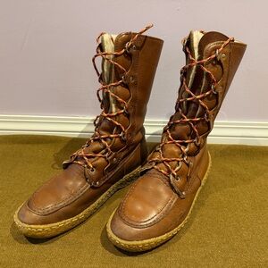 Vintage Size 10 Brown Leather Moccasin Boots Shearling Lined Made in Canada